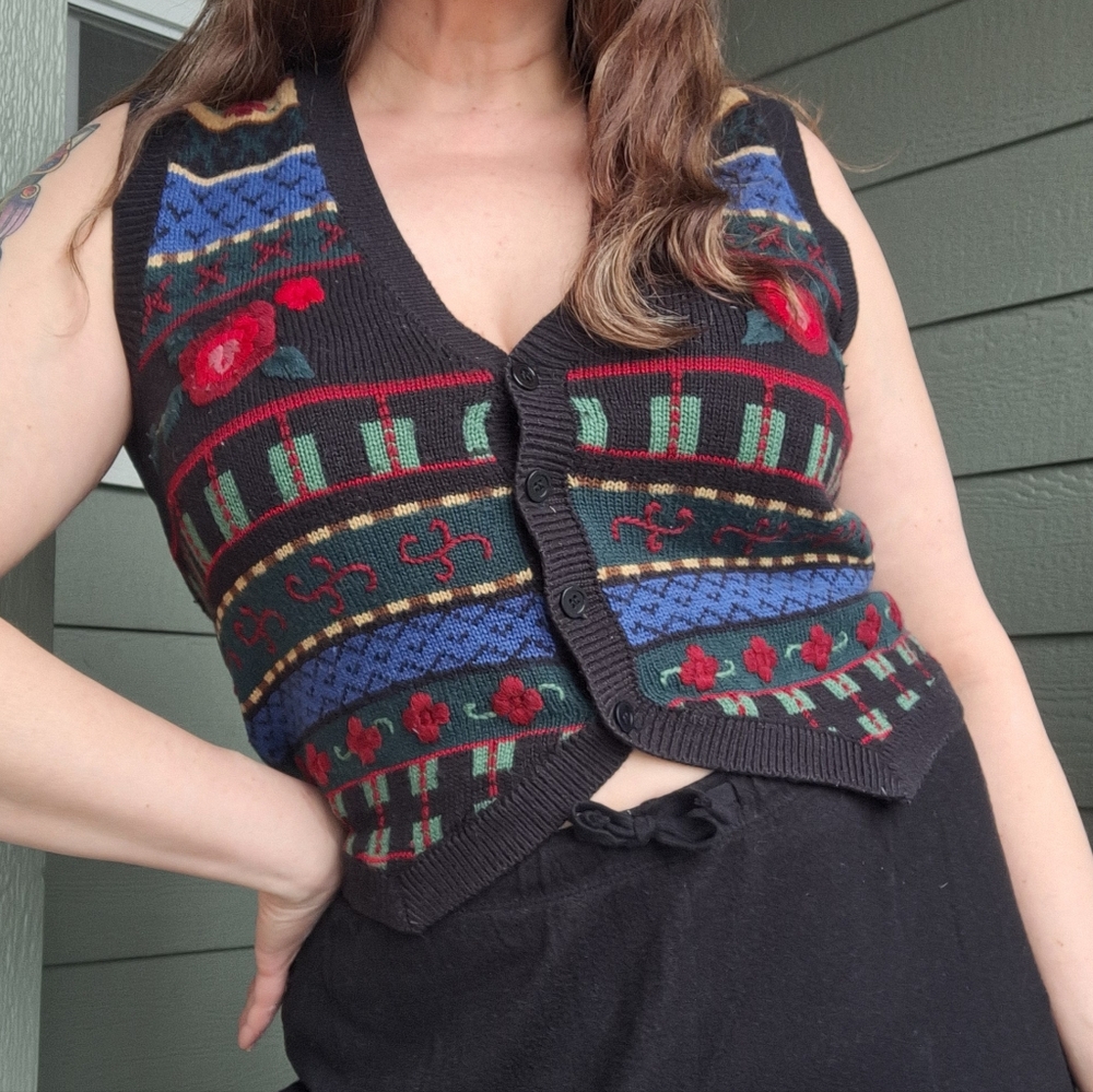 Vintage Alia Petite Size Small Knit Floral Grandma Cardigan Vest Black Multi